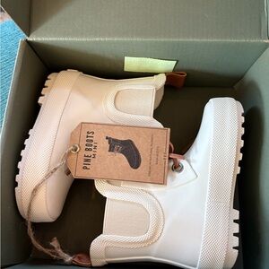 Kids Cream Chelsea Rain Boot